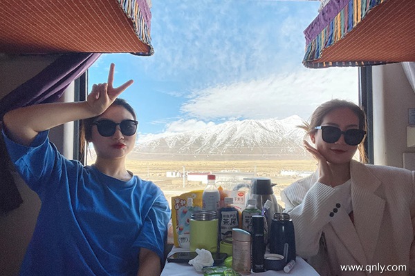 坐火车去西藏旅游费用是多少
